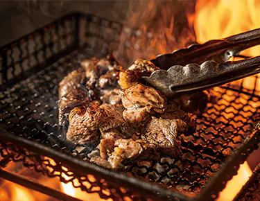 ジュワッと旨い!「地鶏炭火焼」が自慢の『塚田農場』