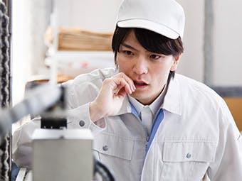 ◆高時給1600円◆土日祝休み／エンジンの部品検査、書類作成《S20-002008ss》