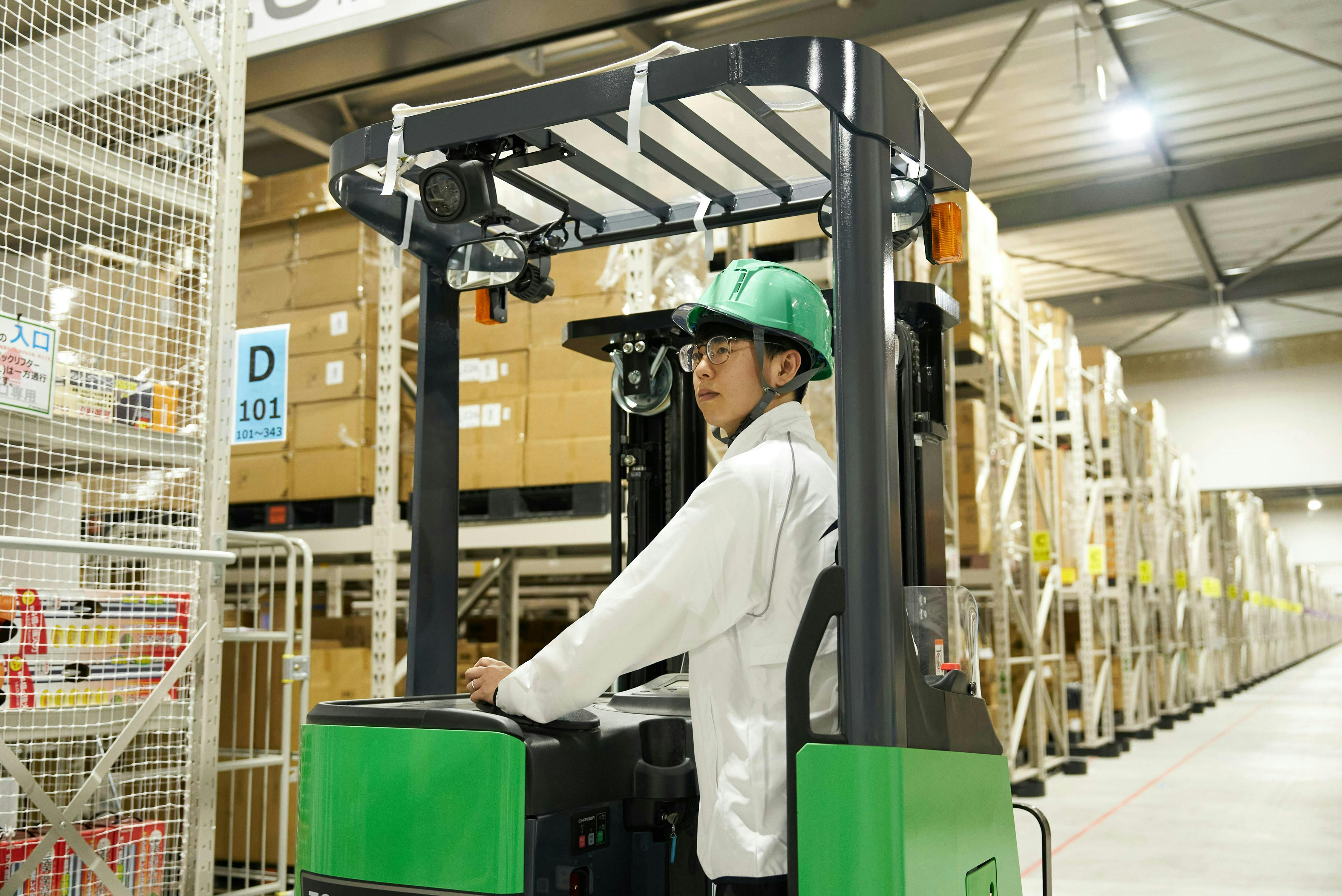 ≪時給1,550円・アルバイト・請負他≫物流倉庫でのフォーク・運...