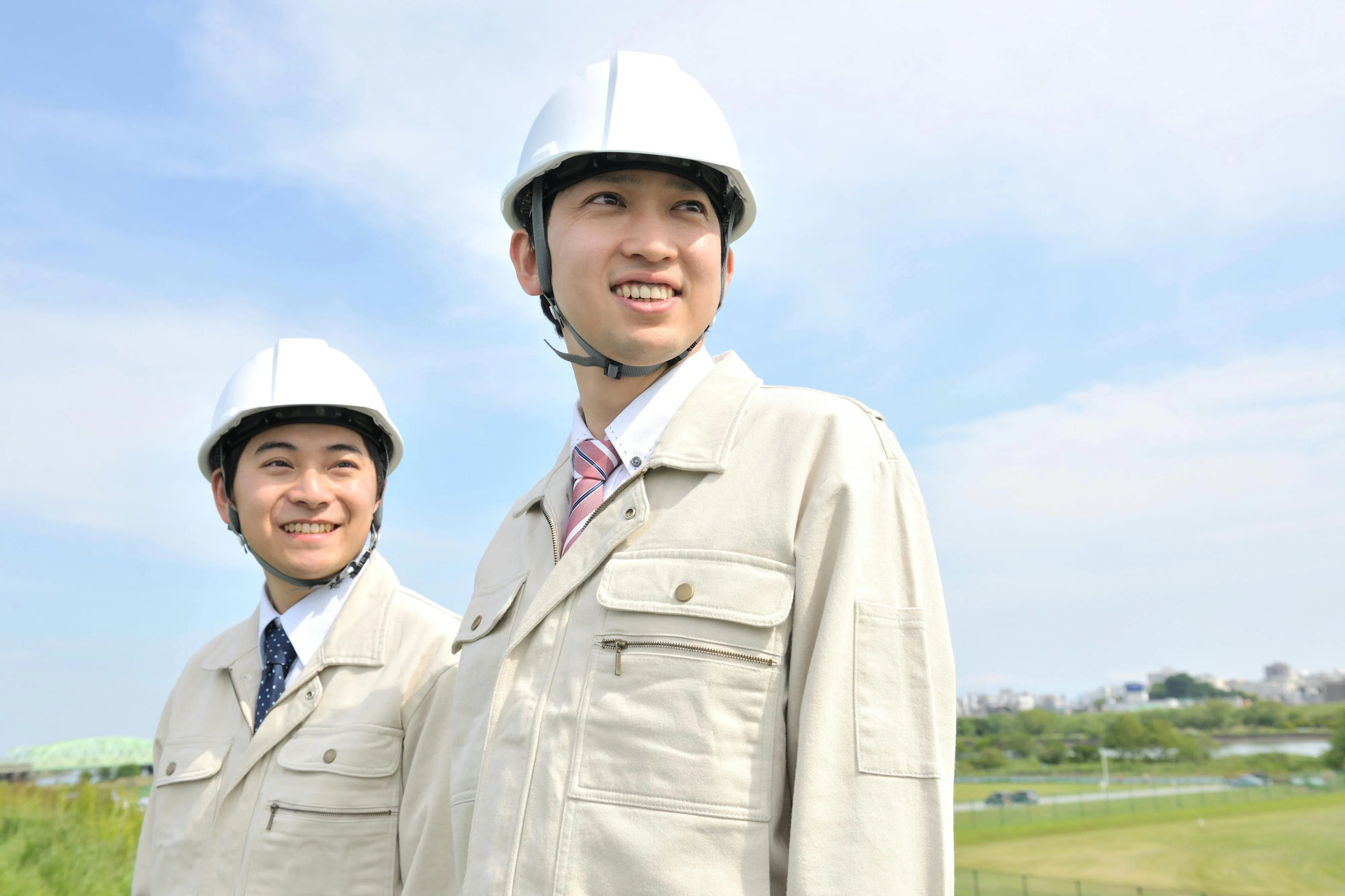 【岡山市南区】電子材料の製造作業＼2交替×高時給1,400円／未経験OK！残業ナシ、土日祝休み！