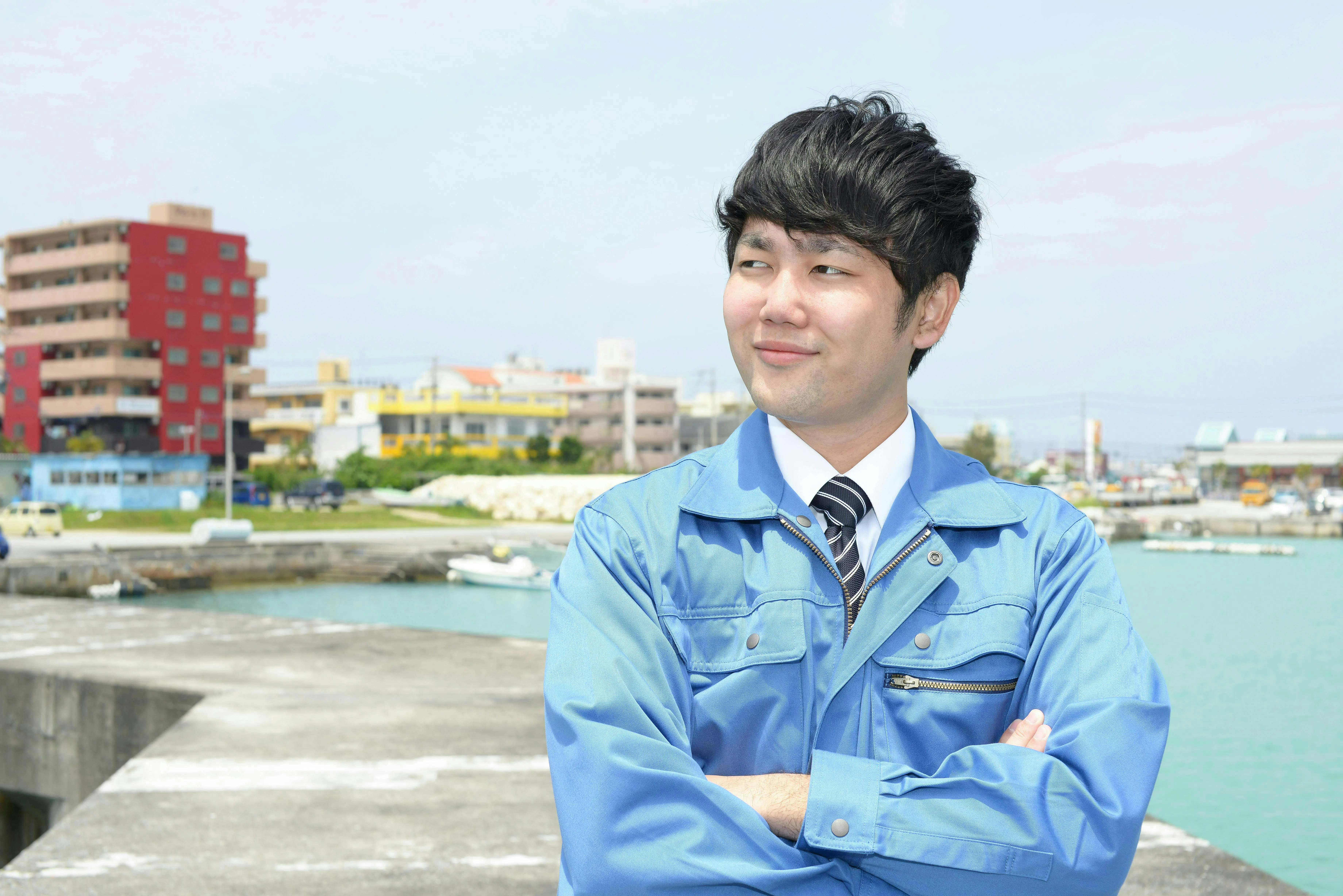 ＼年休125日！／接着剤を缶に詰めるカンタン作業！残業ナシ＆日勤のみ！高時給1,300円！【瀬戸内市】