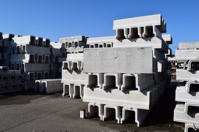 安八町でコンクリート製品の製造！