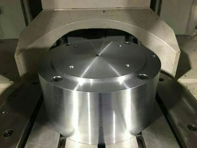 ≪月収38万円・派遣社員≫自動車系工場での機械操作・製造オペレー...