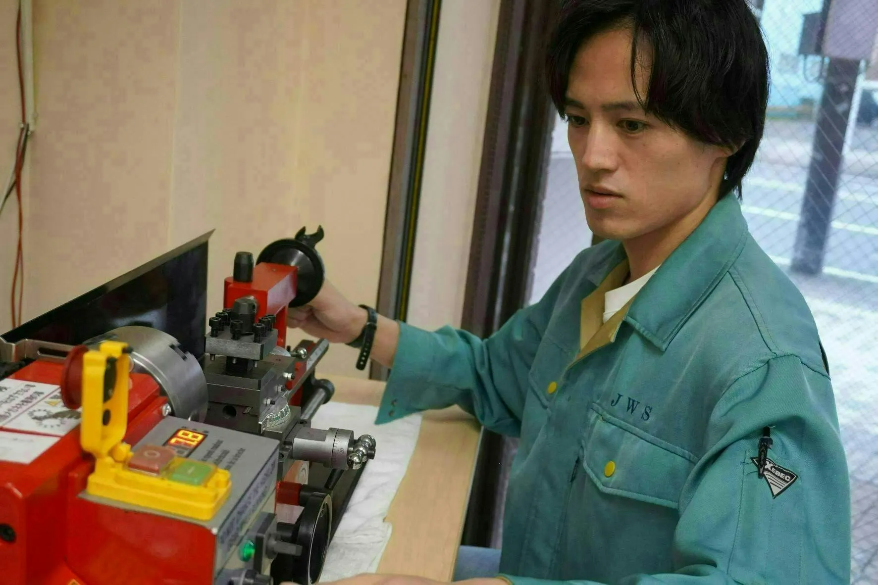 【工場勤務未経験からでも高月収可！】月収35万円以上稼げます！