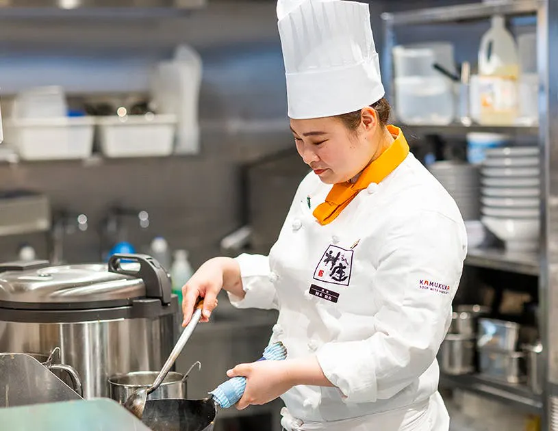 女性店長が多数活躍中！飲食業界でスピーディーにキャリアアップ☆
