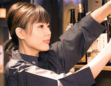 居酒屋『くいもの屋わん』の店長および店長候補
