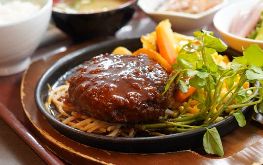 社員食堂のメニューの一例