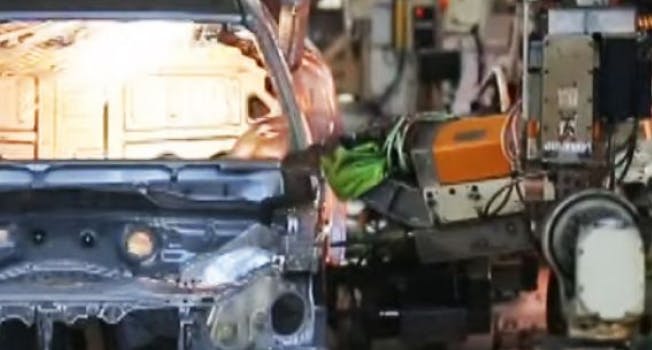 トヨタ期間工の仕事内容　ボデー溶接